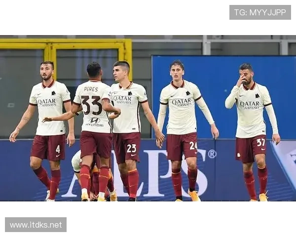 哲科与伊布在进攻触发下出现分散结构趋势