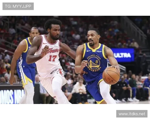 艾尔·霍福德内线挡拆制造错位助队关键防守提升效率